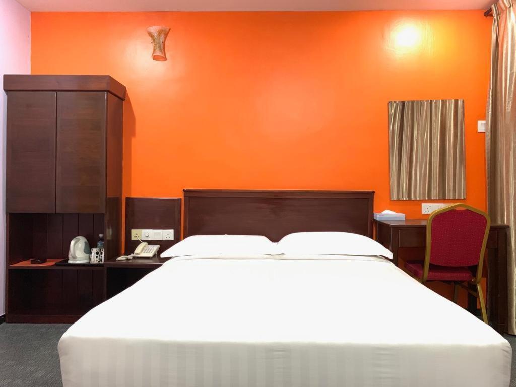 Id Hotel Segamat Extérieur photo